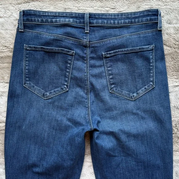 L'AGENCE Ruth High-Rise Straight Jeans in Cambridge Size 30 - Picture 7 of 16